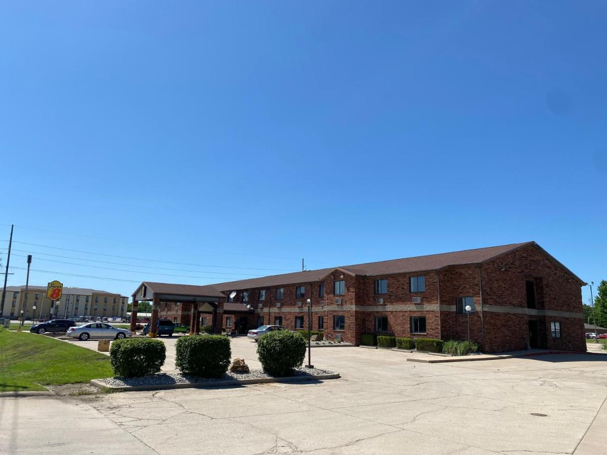 Super 8 By Wyndham Independence Ks Hotel Exterior photo