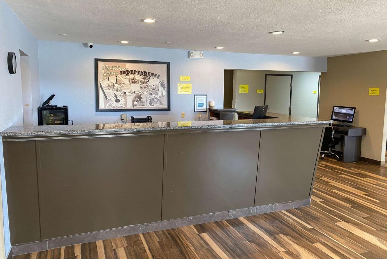 Super 8 By Wyndham Independence Ks Hotel Exterior photo